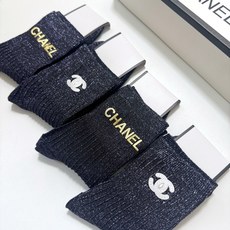 配包装 🌟【一盒4双】 🌟 Chanel 香奈儿 经典字母logo金银丝混纺中筒袜 🌟经典配色个性时尚 🌟ins爆款 配包装 🌟【一盒4双】 🌟 Chanel 香奈儿 经典字母logo金银丝混纺中筒袜 🌟经典配色个性时尚 🌟ins爆款
