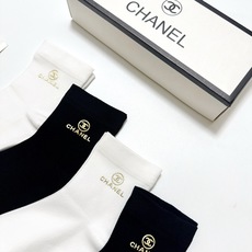 配包装 🌟【一盒5双】 🌟Chanel 香奈儿 经典字母logo 纯棉短筒袜 ,ins火爆纯色设计,潮人必备 ,个 配包装 🌟【一盒5双】 🌟Chanel 香奈儿 经典字母logo 纯棉短筒袜 ,ins火爆纯色设计,潮人必备 ,个