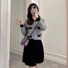 配包装 🌟【一盒一双】 🌟Prada 普拉达 经典字母logo 纯棉 小腿袜 双针针织工艺. 🌟ins爆款!专柜在售in 配包装 🌟【一盒一双】 🌟Prada 普拉达 经典字母logo 纯棉 小腿袜 双针针织工艺. 🌟ins爆款!专柜在售in