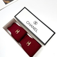 配包装 🌟【一盒2双】 🌟Chanel 香奈儿 经典字母 logo中筒袜 小腿袜 年袜 !超级软糯亲肤! 🌟ins爆款! 配包装 🌟【一盒2双】 🌟Chanel 香奈儿 经典字母 logo中筒袜 小腿袜 年袜 !超级软糯亲肤! 🌟ins爆款!