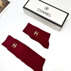 配包装 🌟【一盒2双】 🌟Chanel 香奈儿 经典字母 logo中筒袜 小腿袜 年袜 !超级软糯亲肤! 🌟ins爆款! 配包装 🌟【一盒2双】 🌟Chanel 香奈儿 经典字母 logo中筒袜 小腿袜 年袜 !超级软糯亲肤! 🌟ins爆款!
