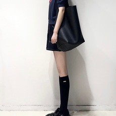 配包装 🌟【一盒2双】 🌟缪缪 miumiu 经典字母logo 纯棉高筒袜/中筒袜 ,ins超火爆小腿袜,纯棉面料 配包装 🌟【一盒2双】 🌟缪缪 miumiu 经典字母logo 纯棉高筒袜/中筒袜 ,ins超火爆小腿袜,纯棉面料