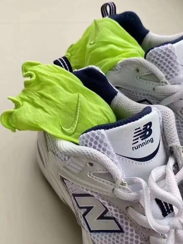 配空白盒  🌟一盒2双，顶级版本 🌟【NIKE 耐克 ·】🔥【原单尾货】售完无补！耐克木耳边花丝袜💕   JUST DO