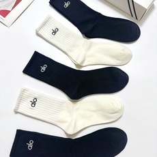 配包装 🌟【一盒5 双】 🌟alo 经典刺绣字母logo 纯棉中筒袜 ,ins超火爆小腿袜,纯棉面料,潮人必备 , 配包装 🌟【一盒5 双】 🌟alo 经典刺绣字母logo 纯棉中筒袜 ,ins超火爆小腿袜,纯棉面料,潮人必备 ,