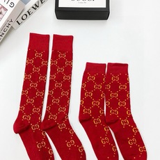 配包装 🌟【一盒2 双】 🌟Gucci 古奇 爆款金银丝长筒袜 中筒袜,超级火爆小腿袜🔥双针针织混纺金银丝材质,超完美结 配包装 🌟【一盒2 双】 🌟Gucci 古奇 爆款金银丝长筒袜 中筒袜,超级火爆小腿袜🔥双针针织混纺金银丝材质,超完美结