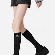 配包装 🌟【一盒一双】 🌟Chanel 香奈儿 经典双C字母logo纯棉长筒袜 小腿袜 🌟ins爆款!专柜在售ing 配包装 🌟【一盒一双】 🌟Chanel 香奈儿 经典双C字母logo纯棉长筒袜 小腿袜 🌟ins爆款!专柜在售ing