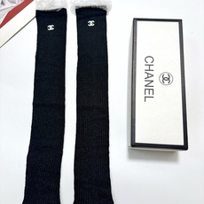 配包装 🌟【一盒一双】 🌟Chanel 香奈儿 经典字母logo镂空 长筒袜 小腿袜 🌟重工装饰个性时尚 🌟ins爆款 配包装 🌟【一盒一双】 🌟Chanel 香奈儿 经典字母logo镂空 长筒袜 小腿袜 🌟重工装饰个性时尚 🌟ins爆款