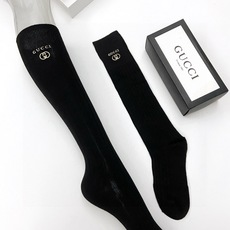 配包装 🌟【一盒一双】 🌟 Gucci 古琦 爆款经典字母 长筒袜 小腿袜🔥双针针织材质,超完美结合,款式经典,专柜同步 配包装 🌟【一盒一双】 🌟 Gucci 古琦 爆款经典字母 长筒袜 小腿袜🔥双针针织材质,超完美结合,款式经典,专柜同步