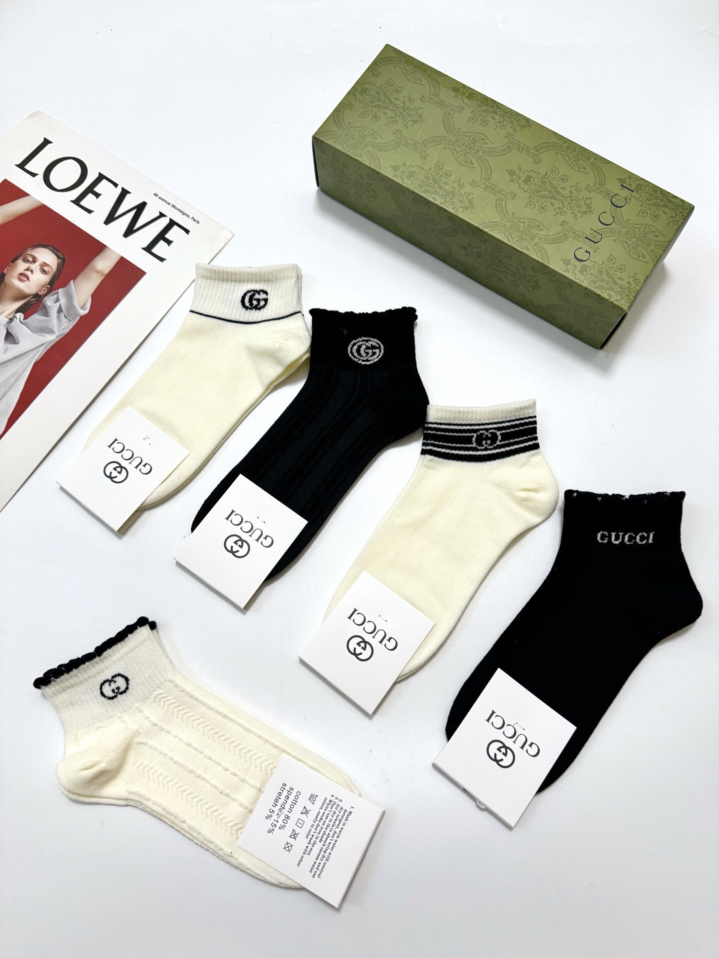 配包装 🌟【一盒5 双】  🌟Gucci 古琦 经典字母logo 双G 短袜   ，ins超火爆短袜，纯棉面料，潮人必备