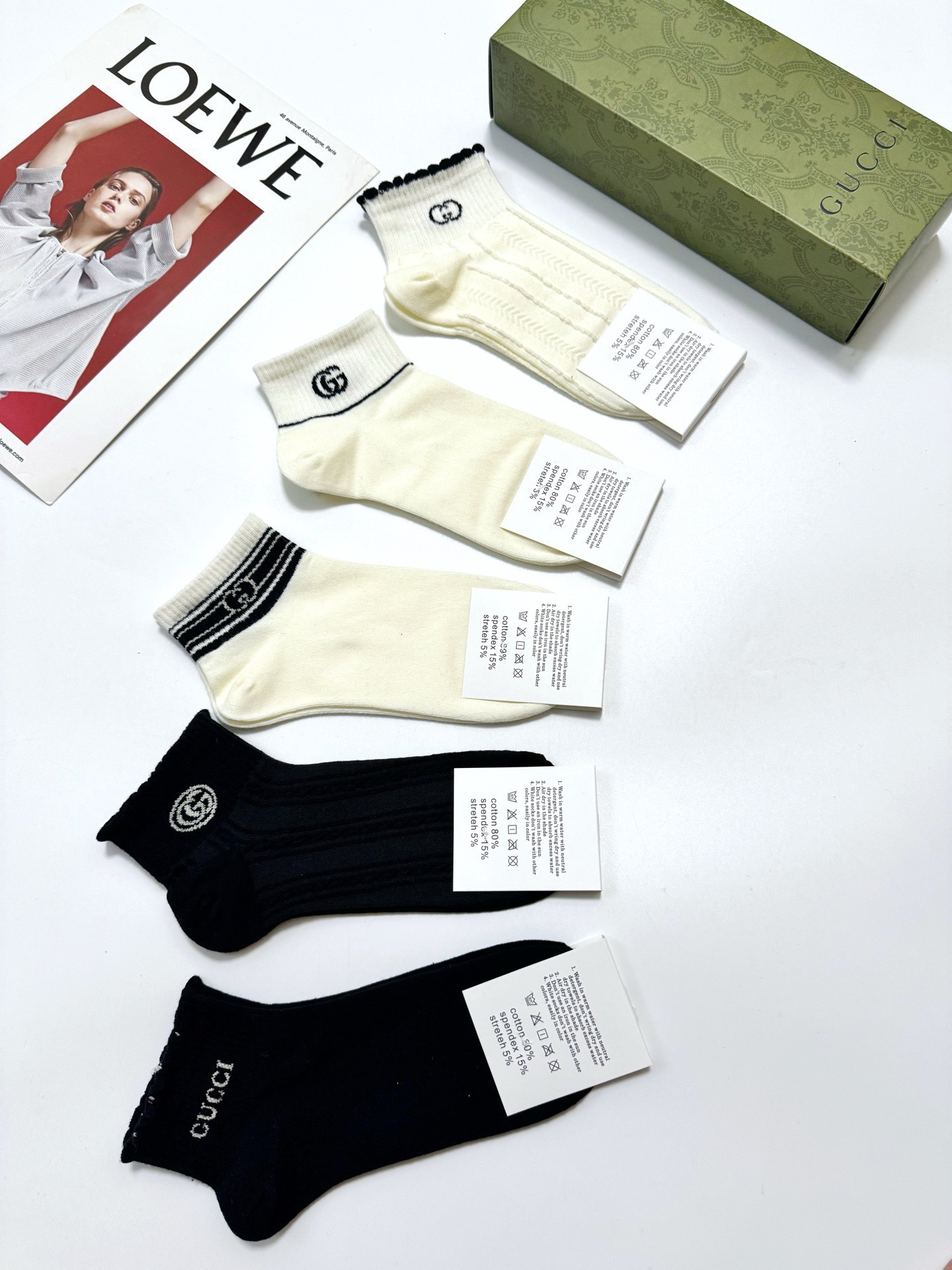 配包装 🌟【一盒5 双】  🌟Gucci 古琦 经典字母logo 双G 短袜   ，ins超火爆短袜，纯棉面料，潮人必备