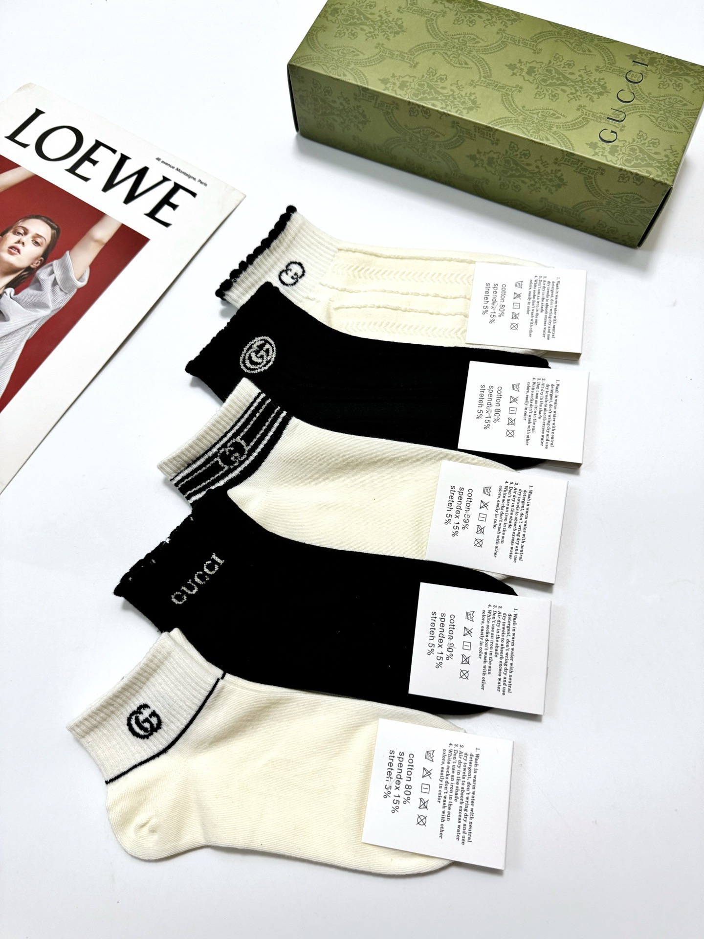 配包装 🌟【一盒5 双】  🌟Gucci 古琦 经典字母logo 双G 短袜   ，ins超火爆短袜，纯棉面料，潮人必备