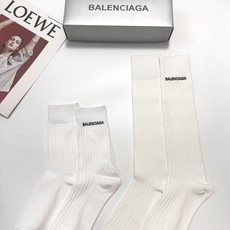 配包装 🌟【一盒2双】 🌟 巴黎世家 balenciaga 经典字母 长筒袜 短筒袜🔥双针针织材质,超完美结合,款式经典 配包装 🌟【一盒2双】 🌟 巴黎世家 balenciaga 经典字母 长筒袜 短筒袜🔥双针针织材质,超完美结合,款式经典