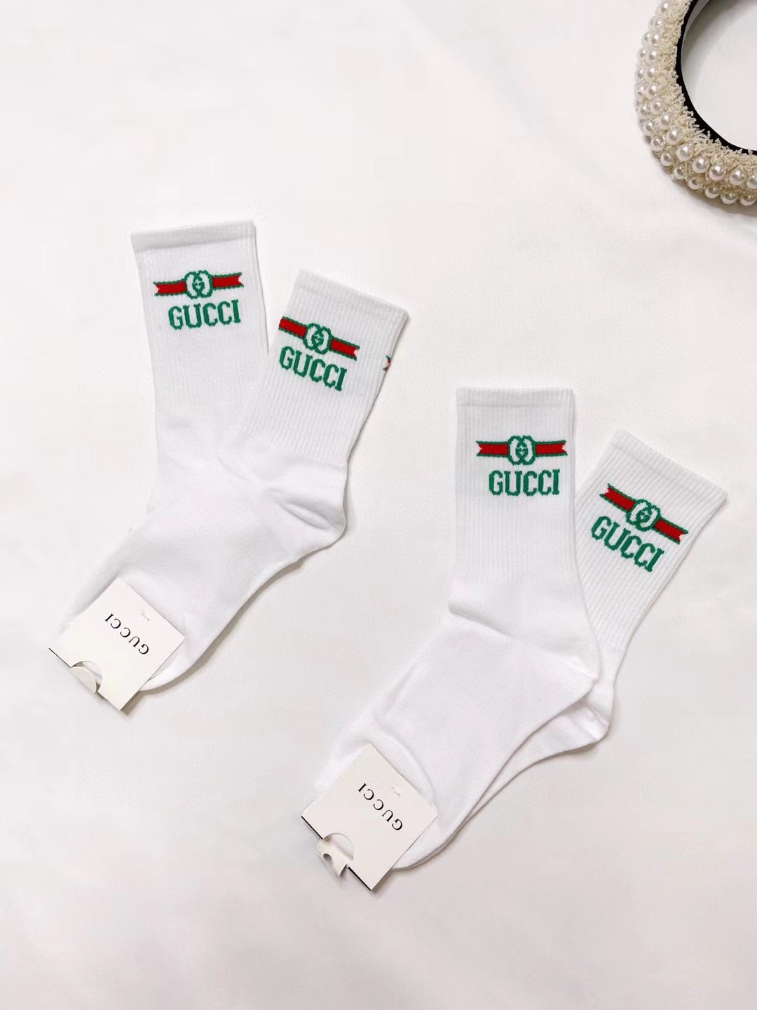 配包装 🌟【一盒2双】 🌟 Gucci 古琦 经典字母 短筒袜🔥纯棉材质，超完美结合，款式经典，专柜同步发售，ins爆火