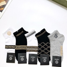配包装 🌟【一盒5双】男女同款 🌟Versace 范思哲 经典logo 纯棉短袜 ,ins超火爆短袜,纯棉面料,潮 配包装 🌟【一盒5双】男女同款 🌟Versace 范思哲 经典logo 纯棉短袜 ,ins超火爆短袜,纯棉面料,潮