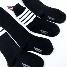 配原版盒 🌟【一盒2 双】 🌟THOM BROWNE · 桑姆 布朗尼❗ 🌟超级爆款!网红小腿袜,中筒袜+长筒袜,经典爆 配原版盒 🌟【一盒2 双】 🌟THOM BROWNE · 桑姆 布朗尼❗ 🌟超级爆款!网红小腿袜,中筒袜+长筒袜,经典爆