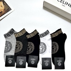 配包装 🌟【一盒5双】男女同款 🌟Versace 范思哲 经典logo 纯棉短袜 ,ins超火爆短袜,纯棉面料,潮 配包装 🌟【一盒5双】男女同款 🌟Versace 范思哲 经典logo 纯棉短袜 ,ins超火爆短袜,纯棉面料,潮