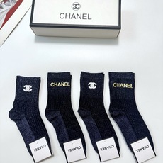 配包装 🌟【一盒4双】 🌟 Chanel 香奈儿 经典字母logo金银丝混纺中筒袜 🌟经典配色个性时尚 🌟ins爆款 配包装 🌟【一盒4双】 🌟 Chanel 香奈儿 经典字母logo金银丝混纺中筒袜 🌟经典配色个性时尚 🌟ins爆款