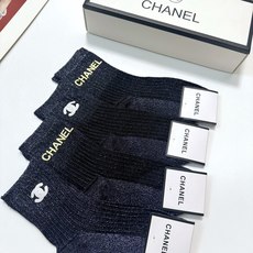 配包装 🌟【一盒4双】 🌟 Chanel 香奈儿 经典字母logo金银丝混纺中筒袜 🌟经典配色个性时尚 🌟ins爆款 配包装 🌟【一盒4双】 🌟 Chanel 香奈儿 经典字母logo金银丝混纺中筒袜 🌟经典配色个性时尚 🌟ins爆款