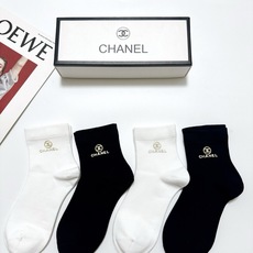 配包装 🌟【一盒5双】 🌟Chanel 香奈儿 经典字母logo 纯棉短筒袜 ,ins火爆纯色设计,潮人必备 ,个 配包装 🌟【一盒5双】 🌟Chanel 香奈儿 经典字母logo 纯棉短筒袜 ,ins火爆纯色设计,潮人必备 ,个