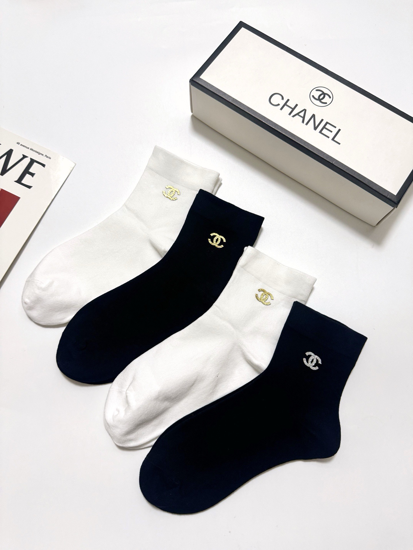 配包装 🌟【一盒4双】  🌟Chanel 香奈儿 经典字母logo ins超火爆短筒袜，纯棉面料，潮人必备 ，经典配色 