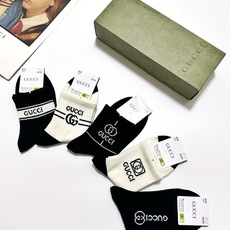配包装 🌟【一盒5 双】 🌟Gucci 古琦 经典字母logo 纯棉短筒袜 ,男女同款 ,ins超火爆短袜,纯棉面 配包装 🌟【一盒5 双】 🌟Gucci 古琦 经典字母logo 纯棉短筒袜 ,男女同款 ,ins超火爆短袜,纯棉面