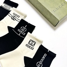 配包装 🌟【一盒5 双】 🌟Gucci 古琦 经典字母logo 纯棉短筒袜 ,男女同款 ,ins超火爆短袜,纯棉面 配包装 🌟【一盒5 双】 🌟Gucci 古琦 经典字母logo 纯棉短筒袜 ,男女同款 ,ins超火爆短袜,纯棉面