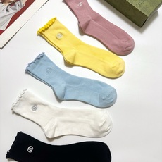 配包装 🌟【一盒5 双】 🌟Gucci 古琦 经典刺绣字母logo 纯棉中筒袜 ,ins超火爆小腿袜,纯棉面料,潮 配包装 🌟【一盒5 双】 🌟Gucci 古琦 经典刺绣字母logo 纯棉中筒袜 ,ins超火爆小腿袜,纯棉面料,潮