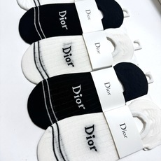 配包装 🌟【一盒5双】 🌟Dior 迪奥 经典字母logo 纯棉船袜 ,ins超火爆条纹短袜,纯棉面料,潮人必备 配包装 🌟【一盒5双】 🌟Dior 迪奥 经典字母logo 纯棉船袜 ,ins超火爆条纹短袜,纯棉面料,潮人必备