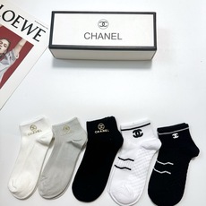 配包装 🌟【一盒5双】 🌟Chanel 香奈儿 经典字母logo 纯棉短筒袜 ,ins超火爆 纯棉面料,潮人必备 配包装 🌟【一盒5双】 🌟Chanel 香奈儿 经典字母logo 纯棉短筒袜 ,ins超火爆 纯棉面料,潮人必备