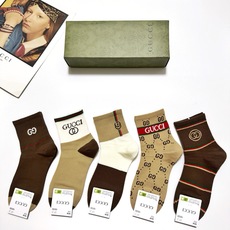 配包装 🌟【一盒5双】 🌟Gucci 古琦 经典字母logo 纯棉中筒袜 ,ins超火爆短袜,纯棉面料,潮人必备 配包装 🌟【一盒5双】 🌟Gucci 古琦 经典字母logo 纯棉中筒袜 ,ins超火爆短袜,纯棉面料,潮人必备