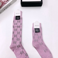 配包装 🌟【一盒2 双】 🌟Gucci 古奇 爆款金银丝长筒袜 中筒袜,超级火爆小腿袜🔥双针针织混纺金银丝材质,超完美结 配包装 🌟【一盒2 双】 🌟Gucci 古奇 爆款金银丝长筒袜 中筒袜,超级火爆小腿袜🔥双针针织混纺金银丝材质,超完美结