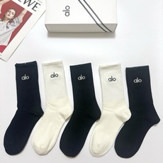 配包装 🌟【一盒5 双】 🌟alo 经典刺绣字母logo 纯棉中筒袜 ,ins超火爆小腿袜,纯棉面料,潮人必备 , 配包装 🌟【一盒5 双】 🌟alo 经典刺绣字母logo 纯棉中筒袜 ,ins超火爆小腿袜,纯棉面料,潮人必备 ,