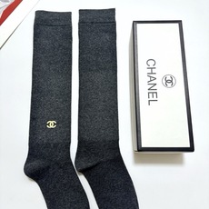 配包装 🌟【一盒一双】 🌟Chanel 香奈儿 经典双C字母logo纯棉长筒袜 小腿袜 🌟ins爆款!专柜在售ing 配包装 🌟【一盒一双】 🌟Chanel 香奈儿 经典双C字母logo纯棉长筒袜 小腿袜 🌟ins爆款!专柜在售ing