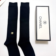 配包装 🌟【一盒一双】 🌟Chanel 香奈儿 经典双C字母logo纯棉长筒袜 小腿袜 🌟ins爆款!专柜在售ing 配包装 🌟【一盒一双】 🌟Chanel 香奈儿 经典双C字母logo纯棉长筒袜 小腿袜 🌟ins爆款!专柜在售ing