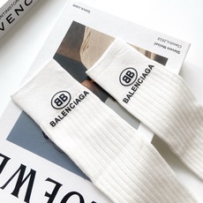 配包装 🌟【一盒一双】 🌟巴黎世家 balenciaga 经典字母logo纯棉长筒袜 小腿袜 🌟重工装饰个性时尚 🌟i 配包装 🌟【一盒一双】 🌟巴黎世家 balenciaga 经典字母logo纯棉长筒袜 小腿袜 🌟重工装饰个性时尚 🌟i