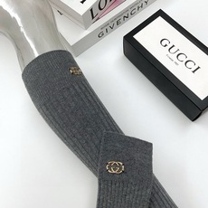 配包装 🌟【一盒一双】 🌟Gucci 古琦 经典字母logo纯棉长筒袜 小腿袜 🌟重工装饰个性时尚 🌟ins爆款!专 配包装 🌟【一盒一双】 🌟Gucci 古琦 经典字母logo纯棉长筒袜 小腿袜 🌟重工装饰个性时尚 🌟ins爆款!专