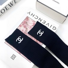 配包装 🌟【一盒一双】 🌟Chanel 香奈儿 经典字母logo纯棉长筒袜 小腿袜 🌟重工装饰个性时尚 🌟ins爆款! 配包装 🌟【一盒一双】 🌟Chanel 香奈儿 经典字母logo纯棉长筒袜 小腿袜 🌟重工装饰个性时尚 🌟ins爆款!