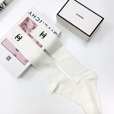 配包装 🌟【一盒一双】 🌟Chanel 香奈儿 经典字母logo纯棉长筒袜 小腿袜 🌟重工装饰个性时尚 🌟ins爆款! 配包装 🌟【一盒一双】 🌟Chanel 香奈儿 经典字母logo纯棉长筒袜 小腿袜 🌟重工装饰个性时尚 🌟ins爆款!