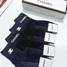 配包装 🌟【一盒4双】 🌟 Chanel 香奈儿 经典字母logo金银丝混纺中筒袜 🌟经典配色个性时尚 🌟ins爆款 配包装 🌟【一盒4双】 🌟 Chanel 香奈儿 经典字母logo金银丝混纺中筒袜 🌟经典配色个性时尚 🌟ins爆款