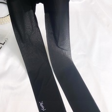 配包装 【一盒一双】🌟Saint Laurent#圣罗兰经典植绒YSL字母丝袜 🌟Rose同款🌟超多明星带货!黑丝也能穿 配包装 【一盒一双】🌟Saint Laurent#圣罗兰经典植绒YSL字母丝袜 🌟Rose同款🌟超多明星带货!黑丝也能穿