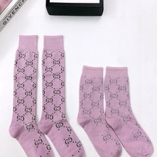 配包装 🌟【一盒2 双】 🌟Gucci 古奇 爆款金银丝长筒袜 中筒袜,超级火爆小腿袜🔥双针针织混纺金银丝材质,超完美结 配包装 🌟【一盒2 双】 🌟Gucci 古奇 爆款金银丝长筒袜 中筒袜,超级火爆小腿袜🔥双针针织混纺金银丝材质,超完美结