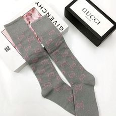 配包装 🌟【一盒2 双】 🌟Gucci 古奇 爆款金银丝长筒袜 中筒袜,超级火爆小腿袜🔥双针针织混纺金银丝材质,超完美结 配包装 🌟【一盒2 双】 🌟Gucci 古奇 爆款金银丝长筒袜 中筒袜,超级火爆小腿袜🔥双针针织混纺金银丝材质,超完美结