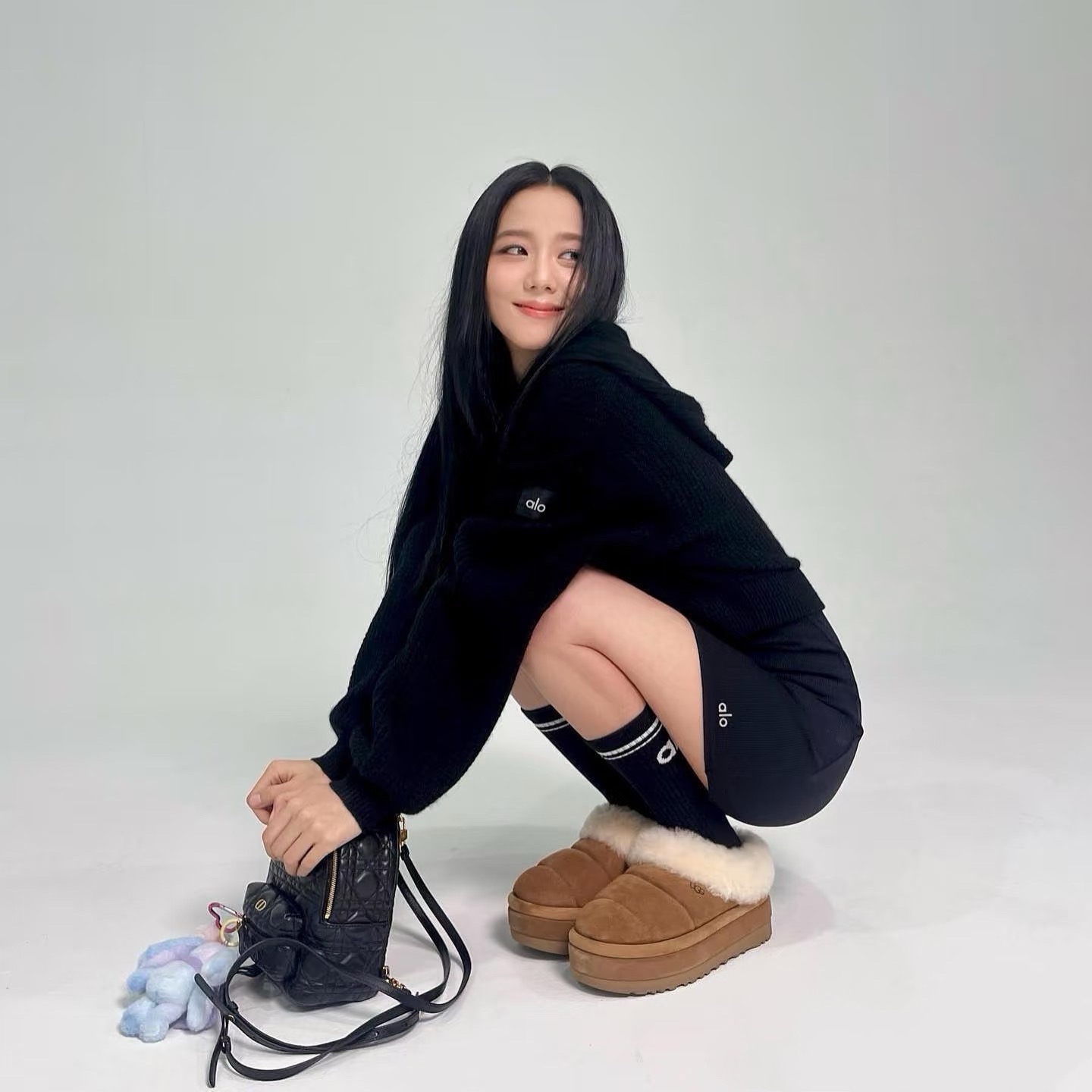 配包装 🌟【一盒3双】  🌟 alo 经典字母logo 纯棉中筒袜   ，ins超火爆小腿短袜，纯棉面料，潮人必备 ，经
