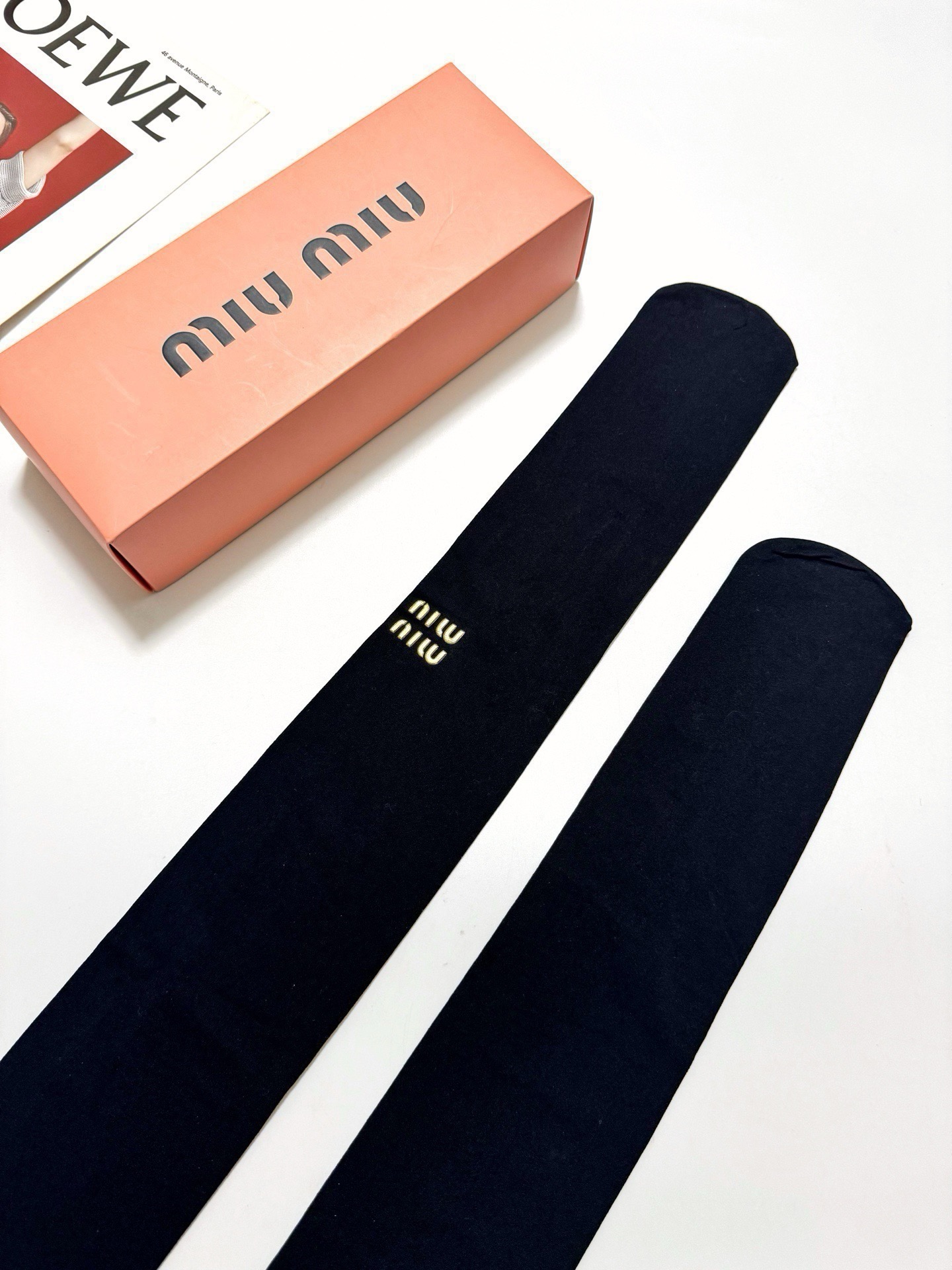 配包装 🌟【一盒一双】 🌟缪缪 miumiu 爆款字母 丝袜 🌟好看到爆炸 欧美大牌丝袜 连裤袜 🔥🌟潮人必不能少的专柜 配包装 🌟【一盒一双】 🌟缪缪 miumiu 爆款字母 丝袜 🌟好看到爆炸 欧美大牌丝袜 连裤袜 🔥🌟潮人必不能少的专柜