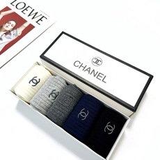 配包装 🌟【一盒5双】 🌟Chanel 香奈儿 经典字母 logo双针针织 纯棉 中筒袜 !超级软糯亲肤! 🌟ins爆 配包装 🌟【一盒5双】 🌟Chanel 香奈儿 经典字母 logo双针针织 纯棉 中筒袜 !超级软糯亲肤! 🌟ins爆