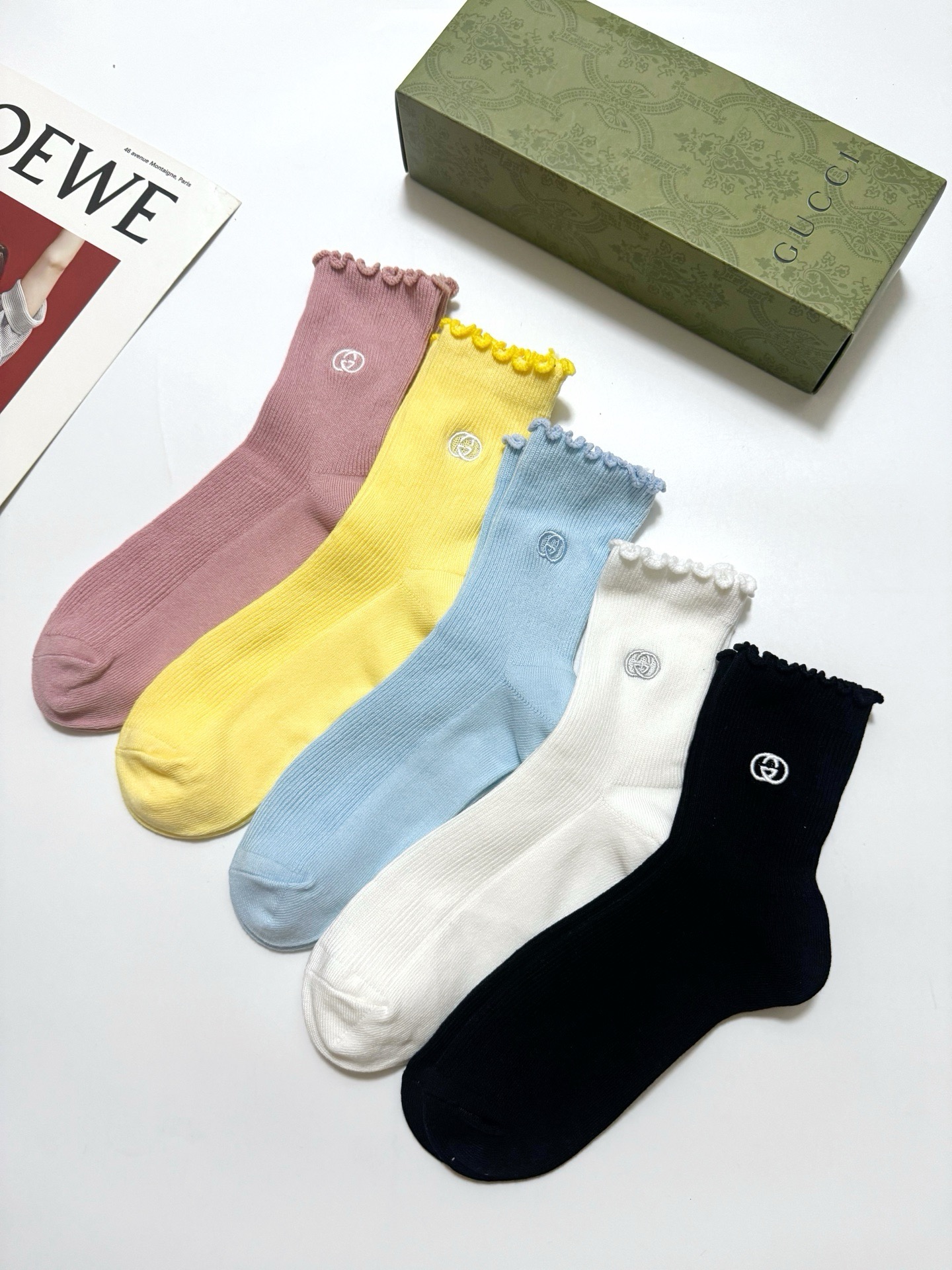 配包装 🌟【一盒5 双】  🌟Gucci 古琦 经典刺绣字母logo 纯棉中筒袜   ，ins超火爆小腿袜，纯棉面料，潮