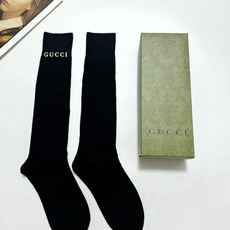 配包装 🌟【一盒一双】 🌟Gucci 古琦 经典字母logo纯棉长筒袜 小腿袜 🌟重工装饰个性时尚 🌟ins爆款!专柜 配包装 🌟【一盒一双】 🌟Gucci 古琦 经典字母logo纯棉长筒袜 小腿袜 🌟重工装饰个性时尚 🌟ins爆款!专柜