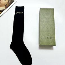 配包装 🌟【一盒一双】 🌟Gucci 古琦 经典字母logo纯棉长筒袜 小腿袜 🌟重工装饰个性时尚 🌟ins爆款!专柜 配包装 🌟【一盒一双】 🌟Gucci 古琦 经典字母logo纯棉长筒袜 小腿袜 🌟重工装饰个性时尚 🌟ins爆款!专柜