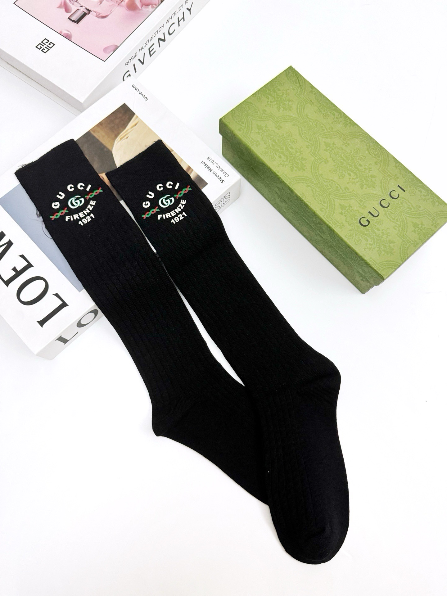 配包装 🌟【一盒一双】 🌟Gucci 古琦  经典字母logo纯棉长筒袜  小腿袜 🌟重工装饰个性时尚 🌟ins爆款！专