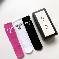 配包装 🌟【一盒3双】 🌟Gucci 古奇 经典字母logo 镂空 棉混纺中筒袜 🌟ins爆款!专柜在售ing 🌟原单 配包装 🌟【一盒3双】 🌟Gucci 古奇 经典字母logo 镂空 棉混纺中筒袜 🌟ins爆款!专柜在售ing 🌟原单